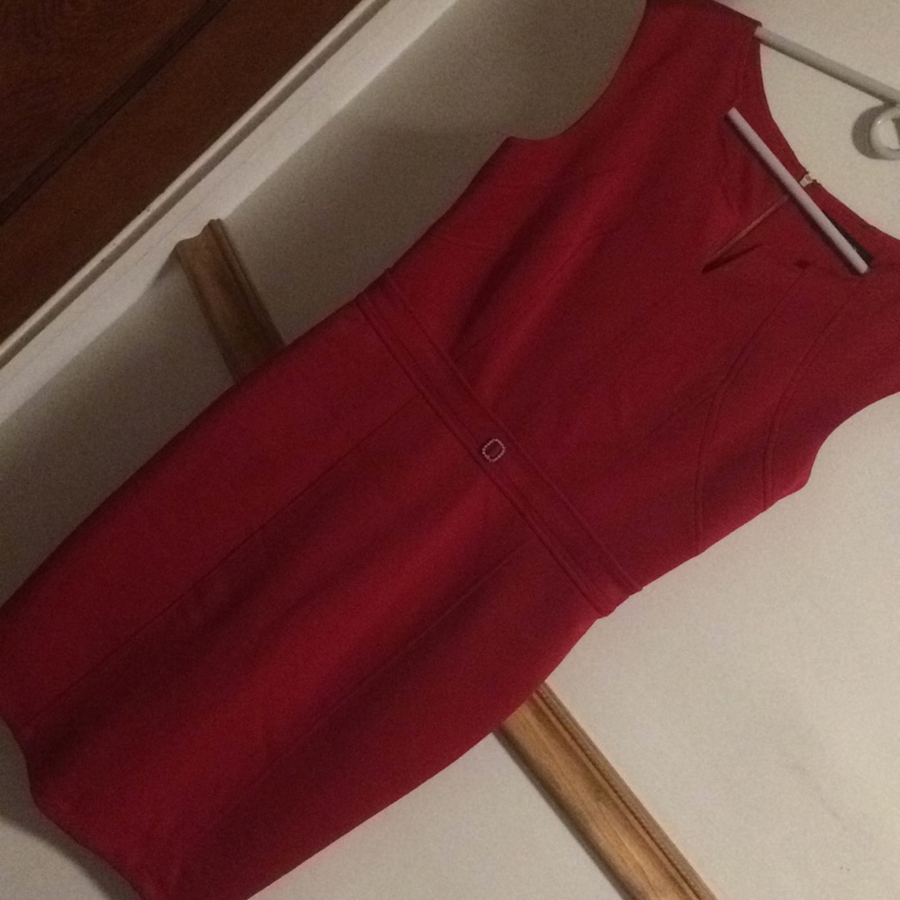 Very classy red dress